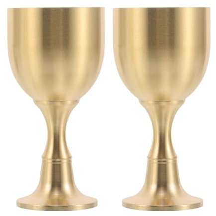 TOBBOMEY Lot de 2 Calices Médiévaux en Laiton Doré Coupes de Communion Vintage Grandes Verres à Vin Décoratifs pour Autel Centre de Table Cérémonies Religieuses et Fêtes Renaissance