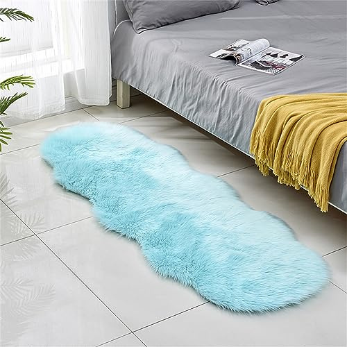 Tomifine Tapis en Peau de Mouton synthétique, Tapis Salon en Fausse Fourrure, Man Made Luxe Tapis de Canapé Coussin Cozy Sensation comme véritable Laine (Bleu,40 x 60 cm)