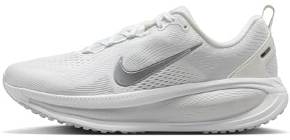 NIKE Vomero 18 SneakerMujer