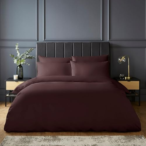 Silentnight Pure Cotton Duvet Set - Luxurious Cool Soft Touch 200 Thread Count - Button Fastening - Breathable 100% Cotton Quilt Cover + Pillowcase Bed Set - Machine Washable, Deep Purple Plum, Double