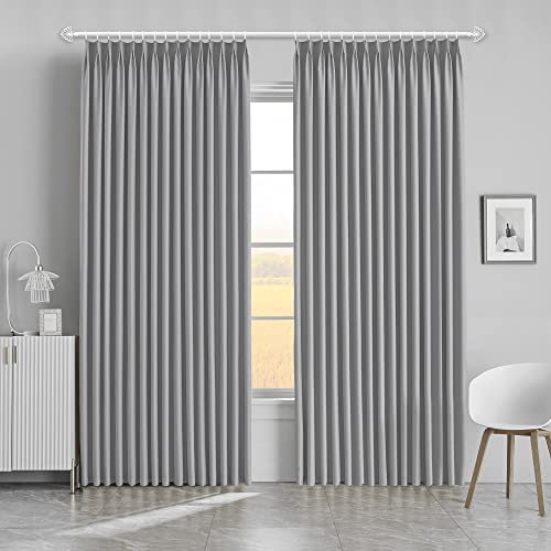 MAIHER Verdunkelungsvorhang Extra Breit mit Raffhalter, Thermisch Isolierte Verdunkelungsgardine für Wohnzimmer, Schlafzimmer (Hellgrau, 213,4 cm B x 213,4 cm L, 1 Teil)