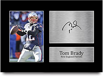 HWC Trading Tom Brady Geschenkidee: Gedrucktes, signiertes Autogrammfoto für Fans von American-Football-Memorabilia - A4