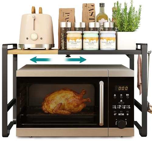 SONGMICS Mensola Microonde Estensibile, Scaffale Supporto Forno a Microonde, Larghezza Regolabile da 41,5 a 64 cm, Cucina, Acciaio e Bambù, 4 Ganci, Nero Inchiostro e Bambù Chiaro KCS060B01