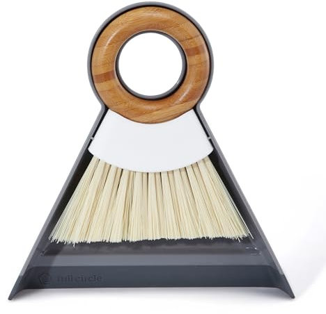 Full Circle Tiny Team - Juego Compacto de Mini Cepillo de Mano y recogedor, práctica Escoba de bambú para Barrer Migas y Suciedad en el hogar, el baño y Las encimeras.
