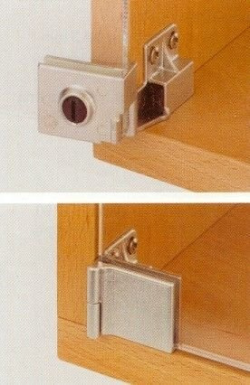 Scharniere für bündige Glastüren ohne Glasbohrung