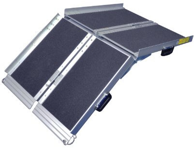Aidapt 6FT Tri-Fold Suitcase Ramp.Non-slip Tread,Carry Handle,Portable,Folding,Car Boot Ramp,Wheelchair,Scooter, Threshold,Doorway,Kerb,Lightweight Aluminium Ramp,Motorbike,Disability,Assembled