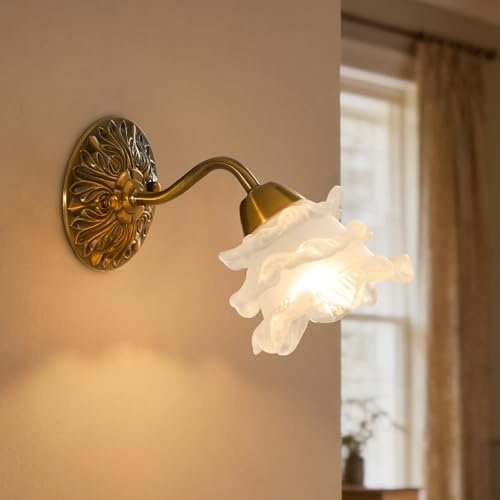 eccuslon LED Wandleuchte Vintage Gold mit Glas-Blumen Lampenschirm, E12 Wandlampe Innen 3000K Warmweiß, Wandbeleuchtung für Schlafzimmer Wohnzimmer Flur, inkl. LED Leuchtmittel, Einfache Montage