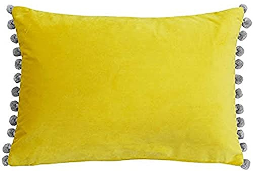 Paoletti Riva Fiesta Rectangular Feather Cojín Lleno De Yellow Pompom Bordes-Faux Velvet Tela-Discreta Cierre De Cremallera-100 Caso (14 X 20 Pulgadas), Poliéster, Mimosa/Plata, 35 X 50Cm