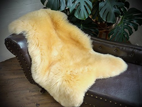 Natur-Fell-Shop ÖKO Schaffell Lammfell medizinisch gegerbt - besonders flauschig - waschbar - von Größe M - XXL (120-130cm)
