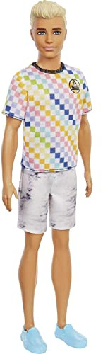 Barbie GRB90 - Ken Fashionistas Puppe (blond) mit Zubehör, im Shirt mit Karomuster und Schuhen, Spielzeug für Kinder von 3 bis 8 Jahren