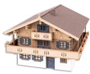 NOCH Ferienpension „Edelweiß“, mit liebevollen Details, 15,7 x 13 x 9,6 cm, für die Spurweite H0 perfekt zur Darstellung idyllischer Szenen