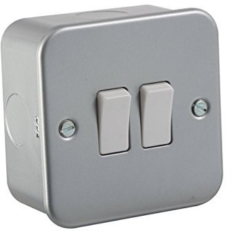Knightsbridge M3AV000 10 A 2-Gang 2 Way Metal Clad Switch - Silver 1 unit