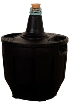 Damajuana de vidrio de boca estrecha con funda de plástico negro | Garrafa de vidrio con tapón en diferentes tamaños para almacenar agua, vino, bebidas, etc. (4L)