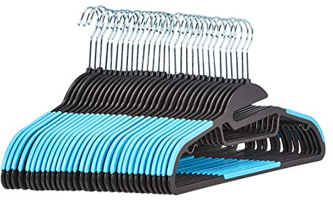 Amazon Basics Strapazierfähige Kunststoff-Kleiderbügel, mit rutschfestem Gummiüberzug und horizontalem Steg, 30 Stück, Blau