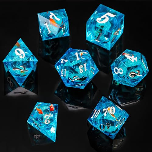 Liquid Core - Set di 7 dadi poliedrici in resina, a forma di pesce koi, D&D, per giochi di ruolo come Dungeons and Dragons, blu e argento, fatti a mano, per giochi di ruolo (D20, D12, D10, D8, D6, D4)