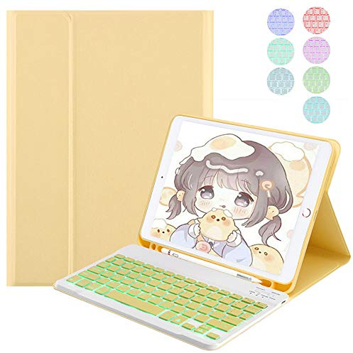 QYiD Funda Teclado iPad 9.7, Funda iPad 2018 con Ranura para Lápiz y 7 Color Retroiluminado Teclado Bluetooth para iPad 2018/iPad 2017/iPad Pro 9.7/iPad Air 2/1 - Cubierta Magnética Delgada, Amarillo