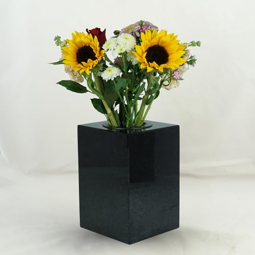 designgrab SS1 Vase funéraire design en granit suédois Noir