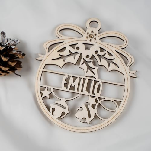 KIDSMOOD Personalisierte Weihnachtskugel aus Holz für Kinder und Familie - Christbaumschmuck aus Holz mit individuellem Namen - 2er Set