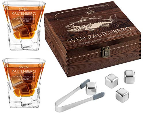 Maverton Whisky Steine Set - in Holzbox mit Gravur - 8 Eiswürfel & 2 Whisky Gläser, Zange, Samtbeutel - wiederverwendbar - personalisierte Geschenke - Geschenke für Männer - Abenteurer