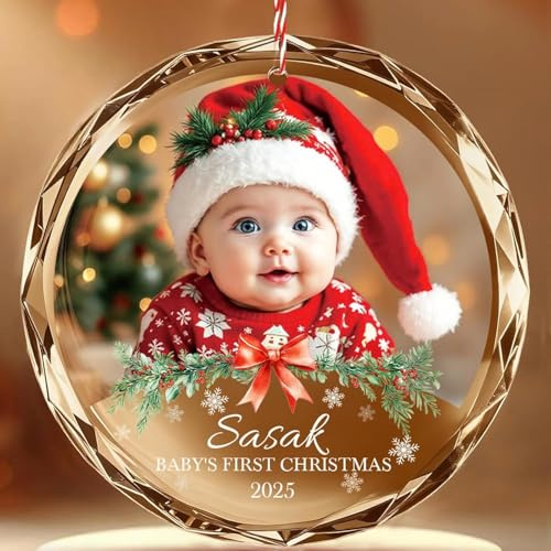 Personalisierte Weihnachtskugel 2025 – Familien Weihnachten Deko Kugel mit Namen | Erstes Weihnachten Baby, Paare oder Kinder | Geschenkidee für Mama, Papa, Oma, Opa
