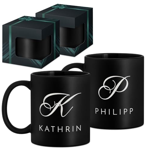 Maverton 2er Keramik Tassen Set 330ml mit Gravur - Kaffeebecher mit funktionellem Henkel - Hochzeitsgeschenke für Brautpaar - personalisierte Geschenke für Paar zum Hochzeitstag - matt schwarz