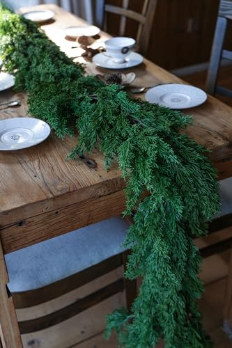 PARTY JOY Christmas Pine Garland, Artificial Pine Garland, Cedar Wreath, Christmas Wreath Decorations, Suitable for Holidays, Fireplaces, Dining Tables, Centerpieces (190 cm)