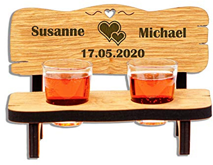 DARO Design - Schnapsbank mit Gravur Holz - Hochzeitsgeschenke für Brautpaar mit Schnapsgläser Geschenk zur Hochzeit Hochzeitstag mit 2 Schnapsgläser Hochzeitsgeschenk Deko