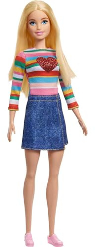 Barbie - Due Malibu Roberts, bambola bionda con maglia arcobaleno, gonna di jeans e scarpe, Giocattolo per Bambini 3+ Anni, HGT13