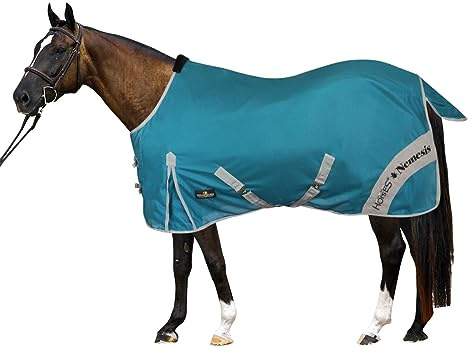 Horses, Coperta Antimosche Traspirante, Modello Nemesis, Scherma dai Raggi Solari, Rete Fitta in Tessuto Mesh, Contro Mosche ed Insetti (135 cm, Azzurro)
