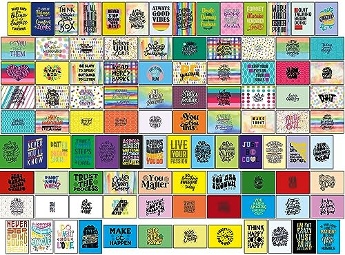 100 Postkarten mit motivierenden Sprüchen auf der Vorderseite in englischer Sprache