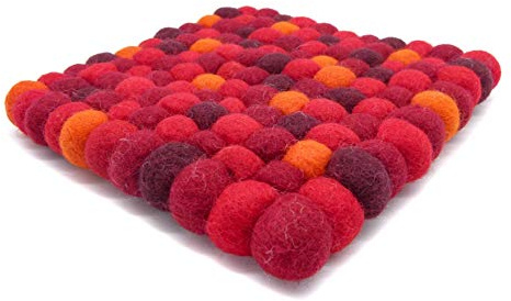 feelz Untersetzer Filzkugel quadratisch rot orange 100% Wolle Handarbeit Topfuntersetzer bunt (15x15cm)