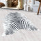 HomebyHome Alfombra de Pieles Piel sintética Tejida Plana Diseño de Cebra Sala de Estar Dormitorio Suave y Lavable Forma de Animal Antideslizante Negro, Color:Negro, Tamaño:100x135 cm