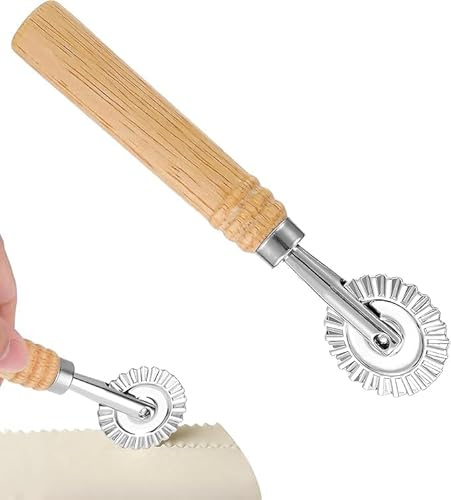 Ravioli Cutters, Fluted Pastry Wheel, 16 cm Stainless Steel Ravioli Cutter, Wooden Handle Pasta Wheel, Kitchen Tool for Fluted Edge Molds, Effortless Dumpling Noodle Food Cutting