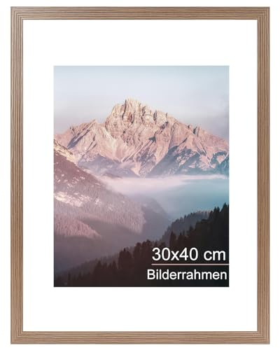 OMISHE Marco de madera maciza 30 x 40 cm, rústico marrón con paspartú de 21,5 x 28 cm y funda de plástico