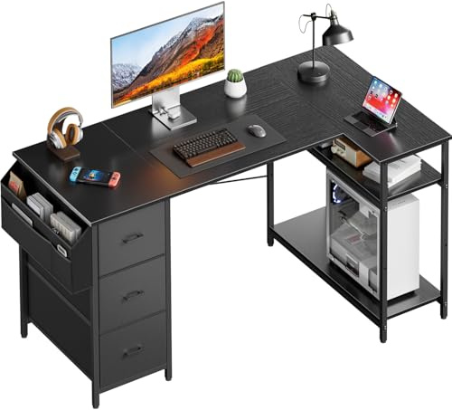 SOLAVERO Scrivania Angolare 140 x 78 cm, Scrivania a L con 3 Cassetti, Tavolo Computer con Borsa Portaoggetti, Ripiani regolabili, per Ufficio, Studio and Soggiorno, Tavolo Gaming Nero