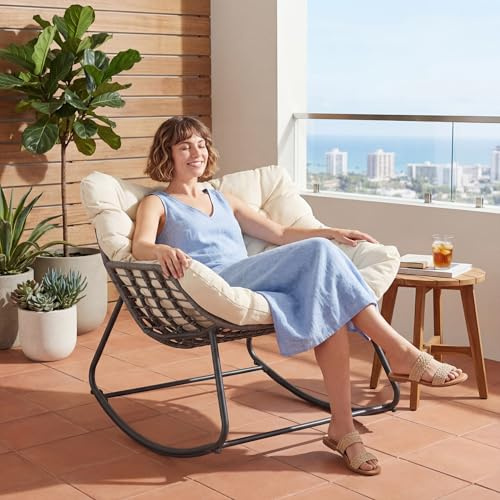 GIANTEX Schaukelstuhl Outdoor, Loungesessel Outdoor Rattan, Sessel Schaukelsessel mit dickem & abnehmbarem Kissen, Balkonsessel Outdoorsessel XXL, Relaxsessel für Balkon Garten Terrasse (Beige)