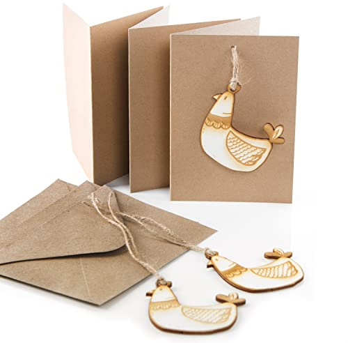 Logbuch-Verlag 3 Hühner Osterkarten mit Anhänger aus Holz 10,5 x 15 cm Kraftpapier Glückwunschkarte witzig