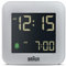 Braun Reloj Despertador Digital de Viaje botón de repetición, tamaño Compacto, Pantalla LCD Negativa, Ajuste rápido, Alarma en Crescendo, Color Gris, Modelo BC08G.