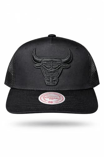 Mitchell & Ness Snapback Trucker Cap Black on Black – Chicago Bulls - One Size