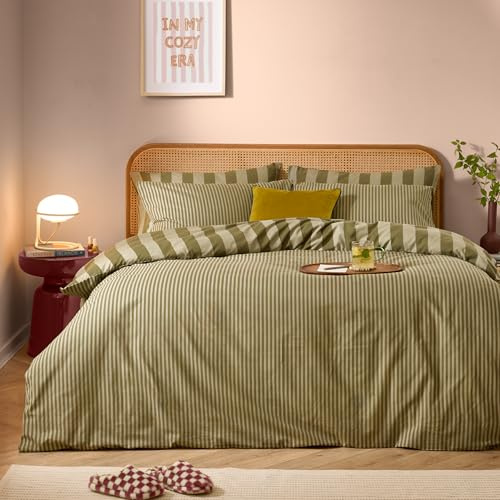 furn. The Ultimate Stripe Duvet Cover Set – Reversible Bold Narrow Striped Polycotton Bedding (Green Tea – Double – 200x200cm)