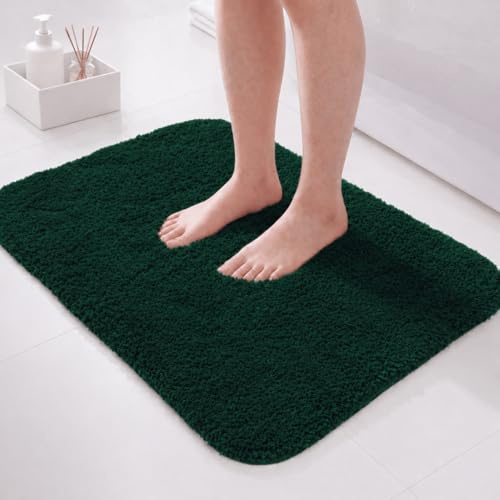 PUFFMAT Tappetino da bagno in microfibra, 60 x 40 cm, verde scuro, assorbente, con morbido pelo in peluche e retro in TPR, lavabile in lavatrice, compatto, per doccia, WC e bagno degli ospiti