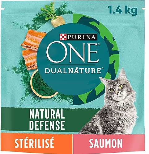 PURINA ONE | DualNature | Natural Defense | Chat Adulte Stérilisé | Croquettes riches en Spiruline : Renforce les défenses naturelles | Empreinte carbone réduite | Saumon | Sac |1,4 Kg