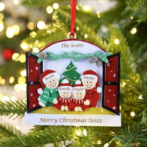 lorajewel Personalisierte Weihnachtsschmuck Anhänger mit 2/3/4/5/6/7/8 Familiennamen Weihnachtsbaum Deko Weihnachtsbaum Hängende Ornamente 2024 2025 Kunstharz Weihnachtsanhänger (4 Name, A)
