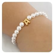 TINGN Perlenarmband Damen Mädchen - Perlen Armband mit Buchstaben A Gold Armbänder Damen Armband Mädchen Perlen Damen Geburtstagsgeschenk für Frauen Teenager Mädchen Geschenke