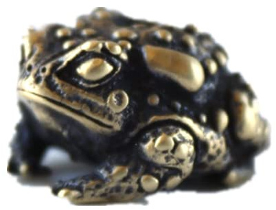 TAOYATAO Brass Lucky Golden Toad EDC Bead DIY Paracord Keychain Bracelet Accessories, Necklace Pendant, Lanyard, Brass Charms (B)