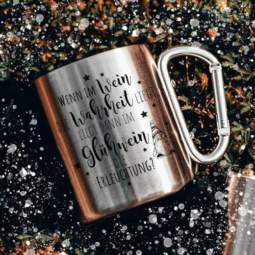 ilka parey wandtattoo-welt Campingbecher Edelstahl mit Karabiner Tasse Becher Kaffeebecher Camping Glühweinbecher Glühweintasse Spruch Glühwein die Erleuchtung Zwerg Wichtel Motiv cb022