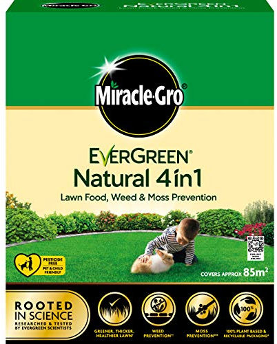 Miracle-Gro Natural 4 in1-Lawn Feed, Weed & Moss Preventor Lawn Fertiliser, 85 m2