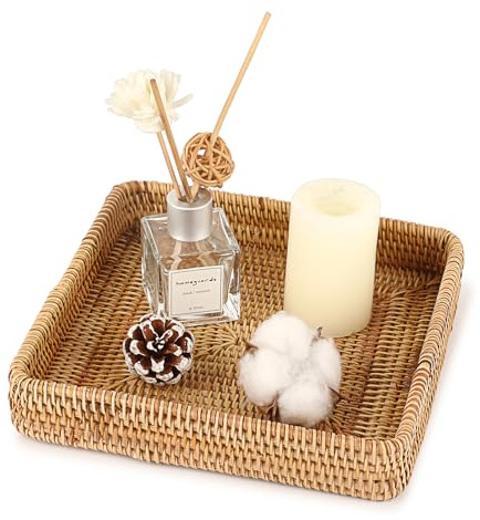 IGNPION Quadratisches Rattan-Serviertablett aus Weidengeflecht, dekorativer Präsentationskorb, Badezimmer, Gästehandtuchhalter, Couchtisch, Organizer, Caddy für Geschirr, Make-up, Schminktisch, Kerzen