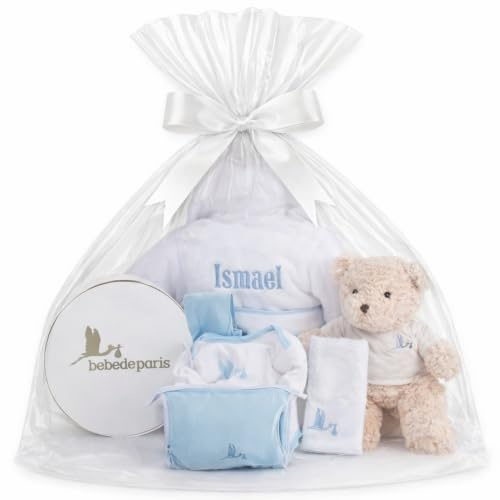BebeDeParis Baby Geschenkset mit Namen personalisiert | Geschenkkorb zur Geburt | Bademantel bestickt (6–12 Monate), Body, Musselintuch, Kulturbeutel, Windeltasche & Teddybär