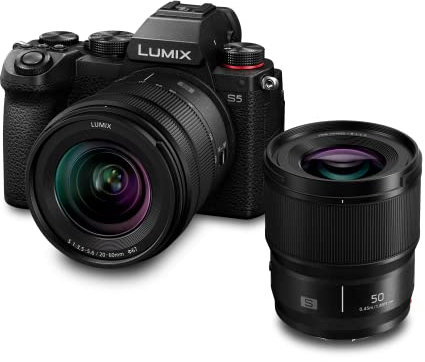 Panasonic LUMIX S DC-S5KCE-EG, Vollformatkamera, Allround-Set mit zwei Objektiven: S-R2060 (20-60 mm, F3,5-5,6) und S-S50 (50 mm, F1,8)